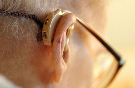 возрастные проблемы со слухом